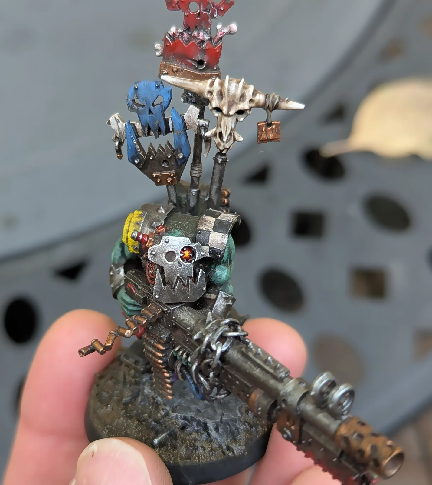 Ork with heavy gun